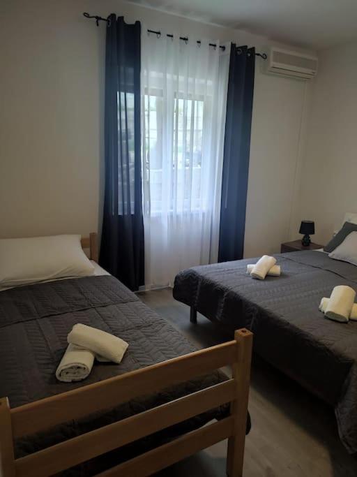Apartment Dora-100M From The Central Beach Makarska Exterior foto